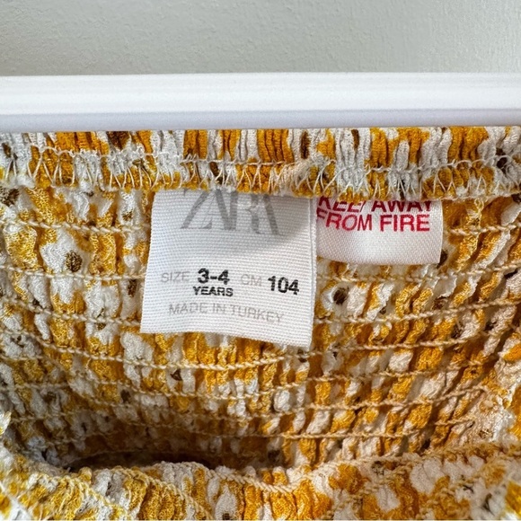 Zara Girls Yellow Floral Smocked Ruffle Sleeve Midi Dress Size 3-4 Years - Picture 3 of 4